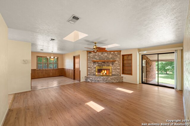 200 Oakview, Kerrville, Texas image 3