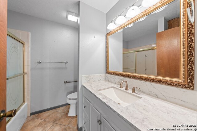 200 Oakview, Kerrville, Texas image 9