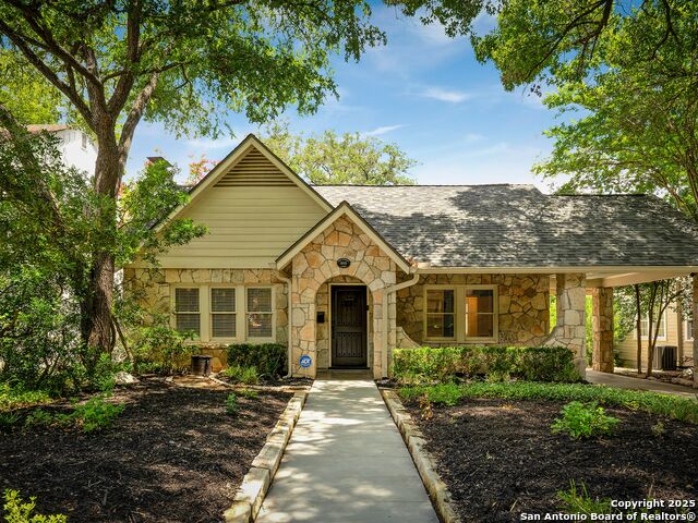 111 W Rosewood, San Antonio, Texas image 2