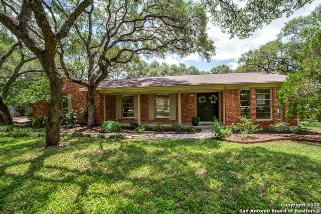 100 End Gate, Shavano Park, Texas image 1