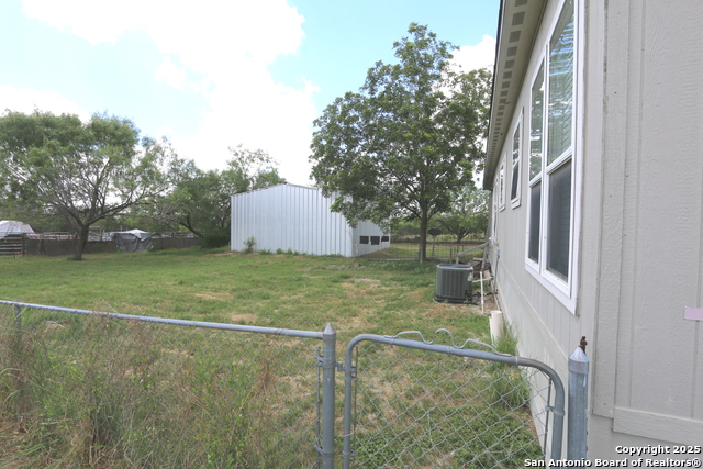 7510 Pittman, Adkins, Texas image 10