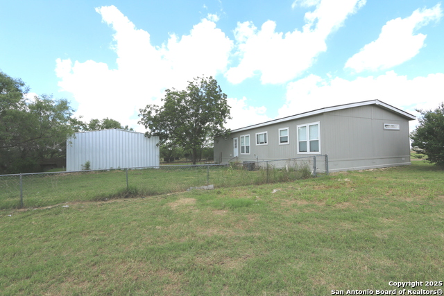 7510 Pittman, Adkins, Texas image 4