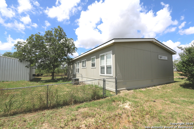 7510 Pittman, Adkins, Texas image 9