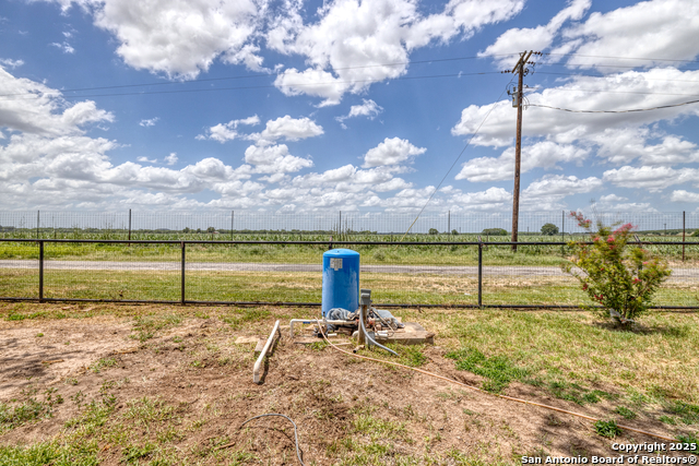 121 Cr 367, Uvalde, Texas image 45