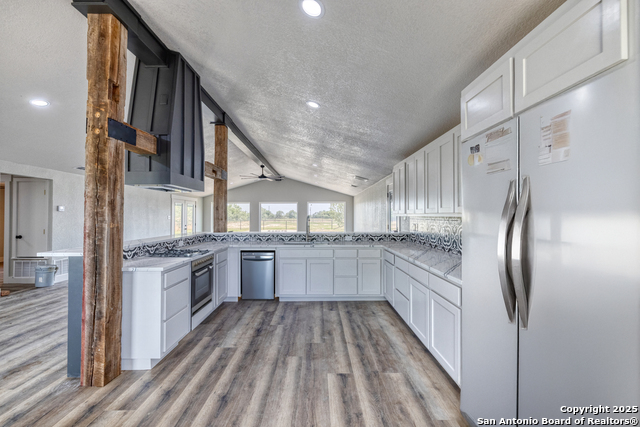 121 Cr 367, Uvalde, Texas image 7
