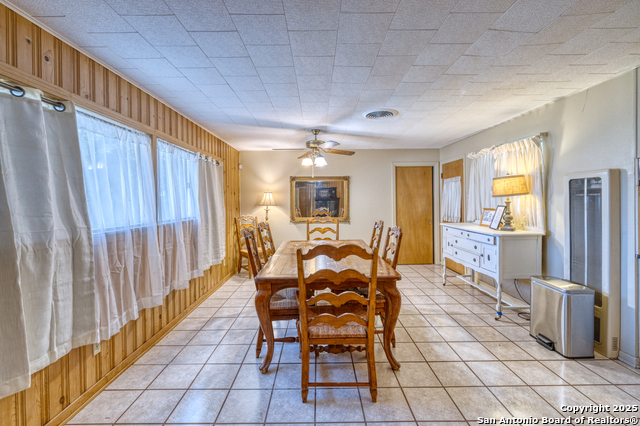 827 E Nopal, Uvalde, Texas image 9