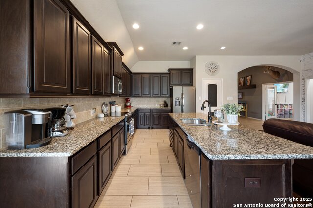 2129 Rustling Way, Seguin, Texas image 14
