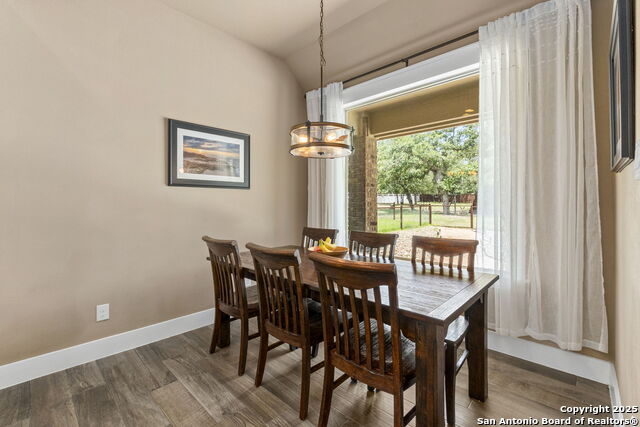207 Champions, La Vernia, Texas image 10