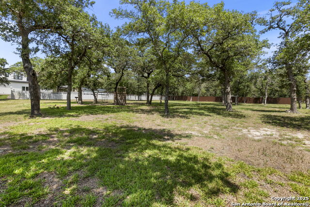 207 Champions, La Vernia, Texas image 34