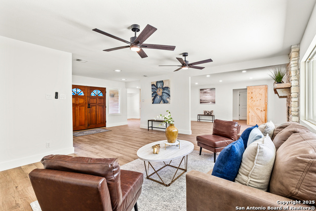 119 Shadywood, San Antonio, Texas image 4