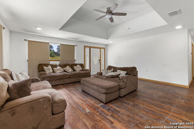 551 Peaceful Ln, San Antonio, Texas image 5