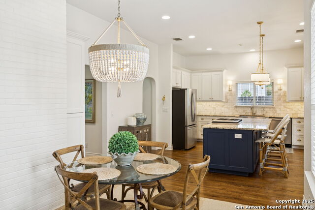 235 E Fair Oaks, Alamo Heights, Texas image 23
