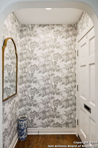 235 E Fair Oaks, Alamo Heights, Texas image 3