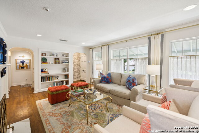 235 E Fair Oaks, Alamo Heights, Texas image 8