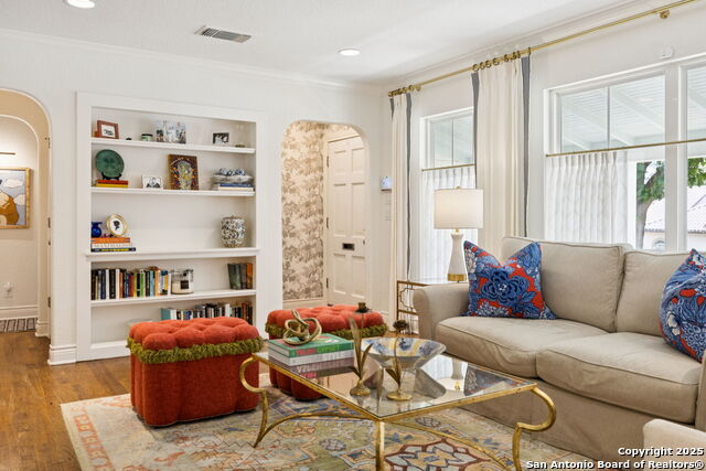 235 E Fair Oaks, Alamo Heights, Texas image 9