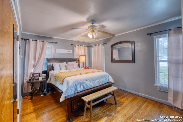 840 Cherry, Uvalde, Texas image 11