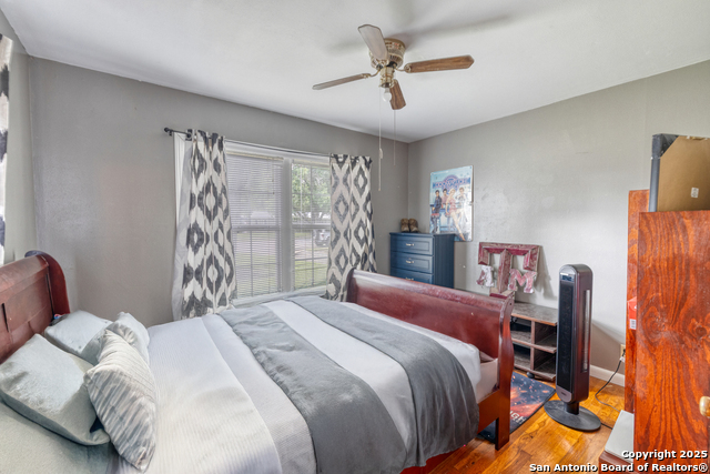 840 Cherry, Uvalde, Texas image 14