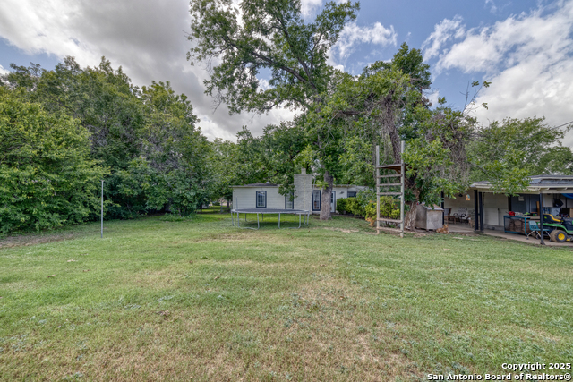 840 Cherry, Uvalde, Texas image 26