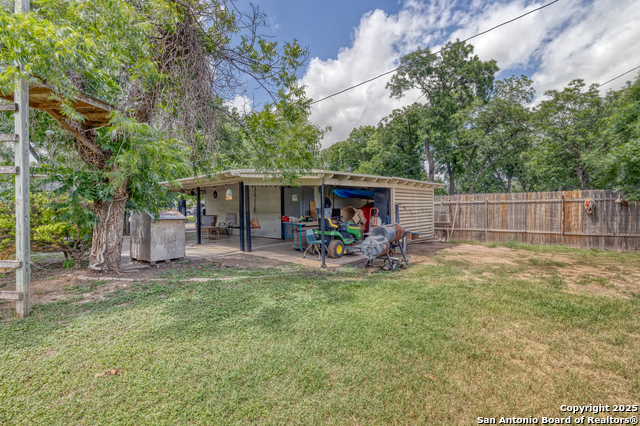 840 Cherry, Uvalde, Texas image 27