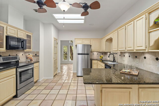 28406 Quadrille Lane, Boerne, Texas image 10