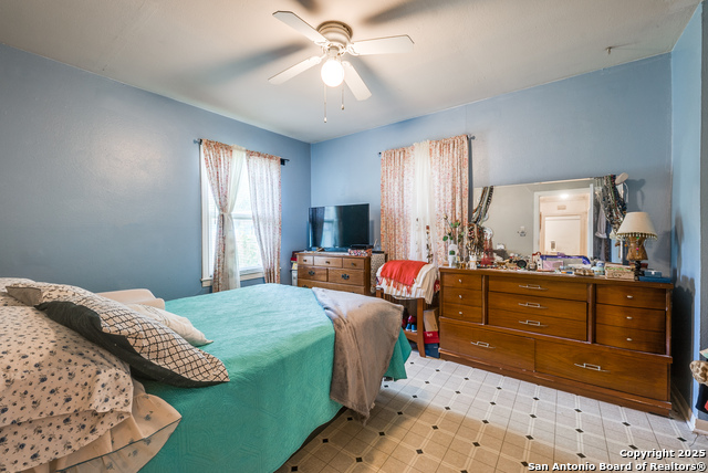 113 Ross, San Antonio, Texas image 16
