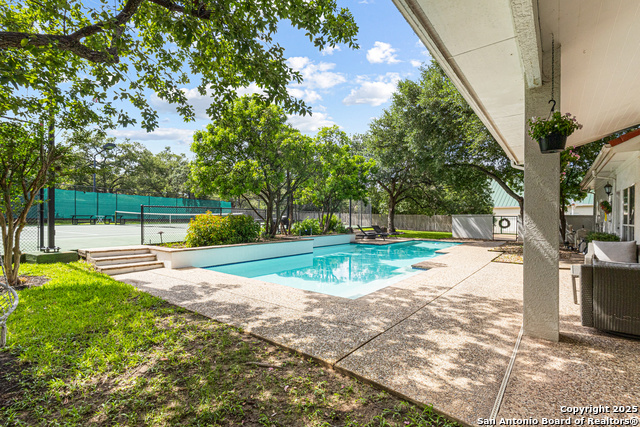 322 Branch Oak, Shavano Park, Texas image 4