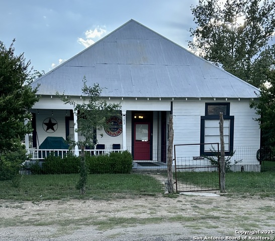 283 Sycamore, Utopia, Texas image 1