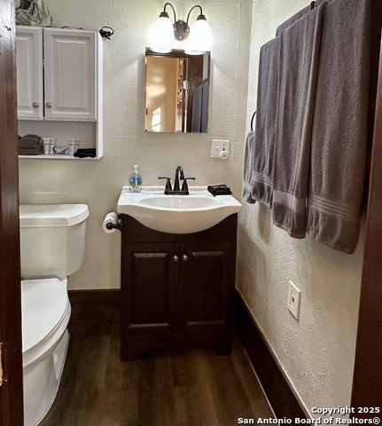 283 Sycamore, Utopia, Texas image 14