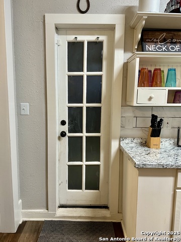 283 Sycamore, Utopia, Texas image 28