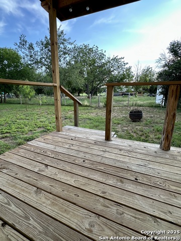 283 Sycamore, Utopia, Texas image 29