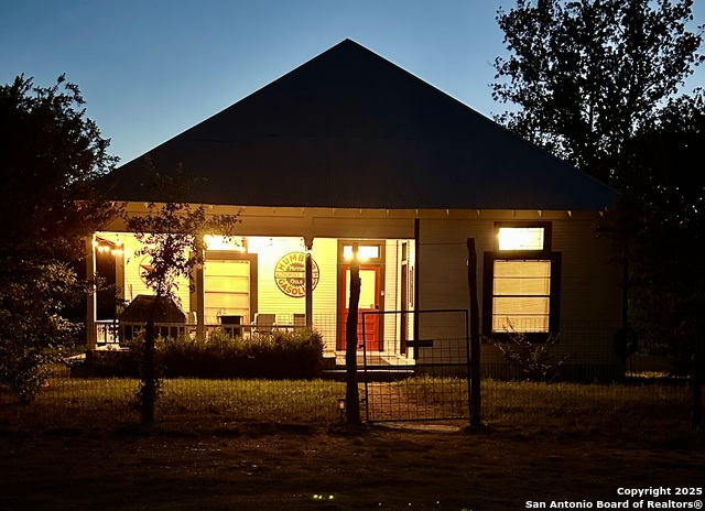 283 Sycamore, Utopia, Texas image 39