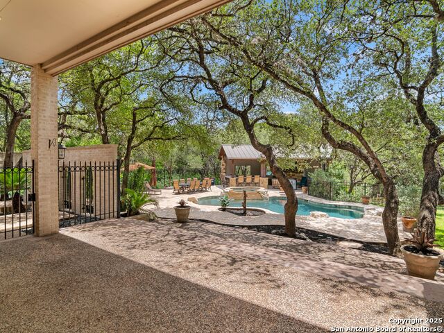 6 De Zavala, Shavano Park, Texas image 36