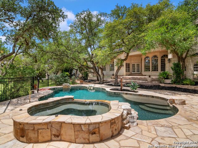 6 De Zavala, Shavano Park, Texas image 40