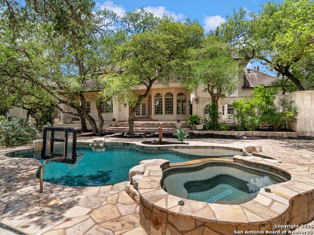6 De Zavala, Shavano Park, Texas image 43