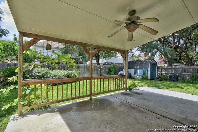 1004 Sandy Ridge Cir, Schertz, Texas image 22