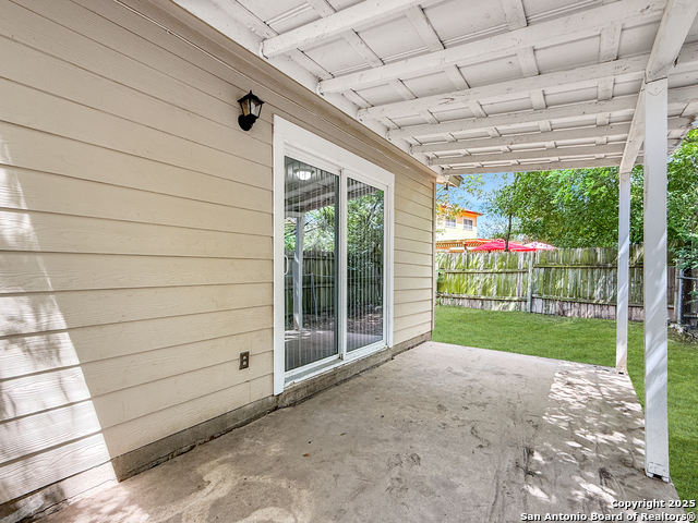 9806 Misty Plain, San Antonio, Texas image 12