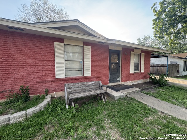 517 Old Carrizo, Uvalde, Texas image 1