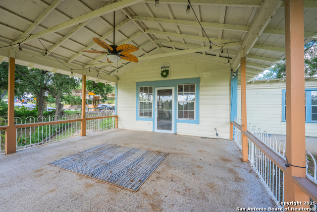 9071 Fm 725, McQueeney, Texas image 21