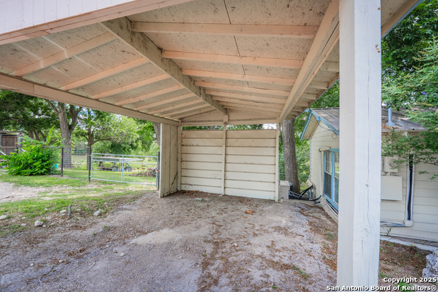9071 Fm 725, McQueeney, Texas image 26