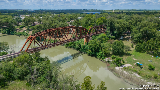 9071 Fm 725, McQueeney, Texas image 27