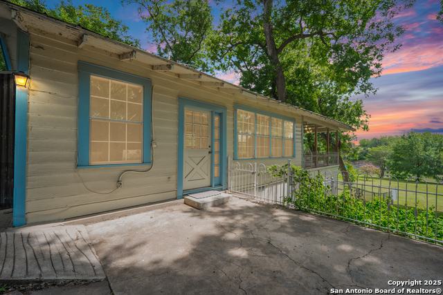 9071 Fm 725, McQueeney, Texas image 30