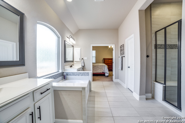 8823 Whisper Gate, Boerne, Texas image 17