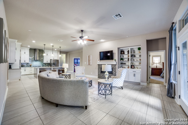 8823 Whisper Gate, Boerne, Texas image 7