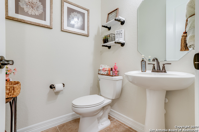 531 Lilly Bluff, Castroville, Texas image 12