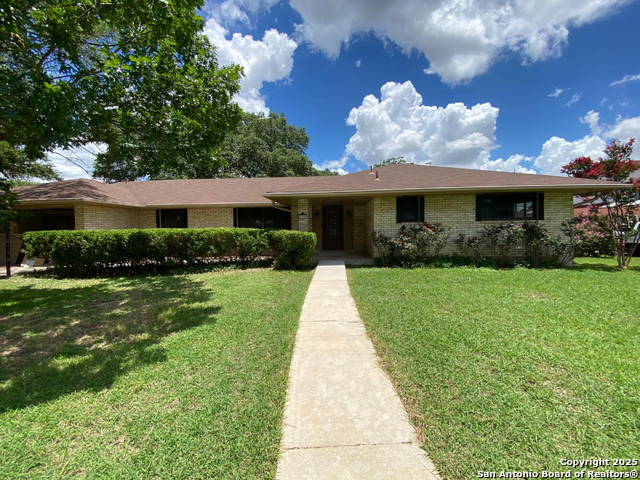 749 Windrock, Windcrest, Texas image 1