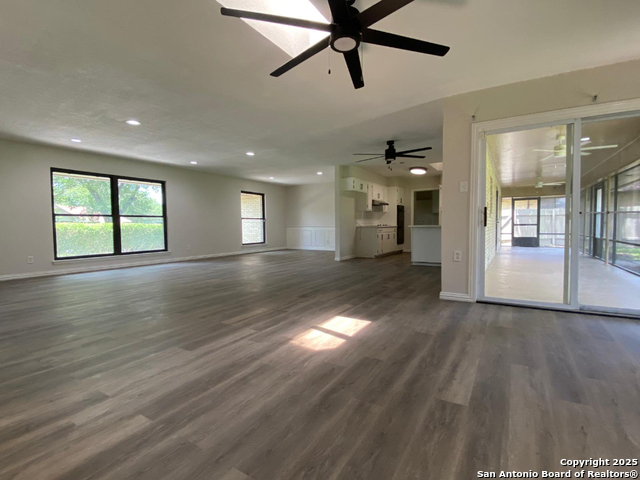 749 Windrock, Windcrest, Texas image 16