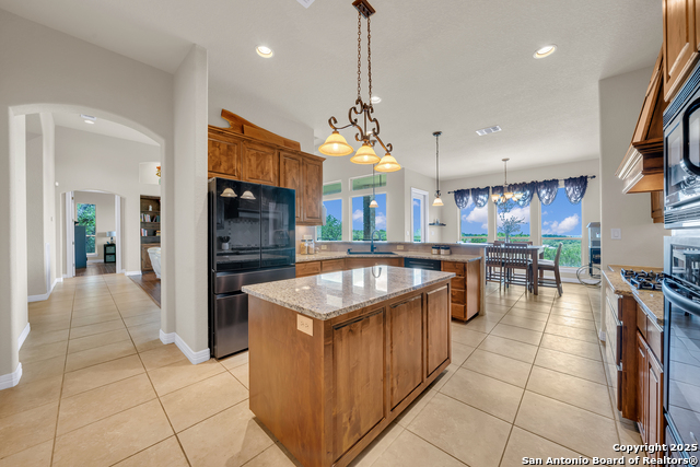10210 Rafter O Trail, Helotes, Texas image 15