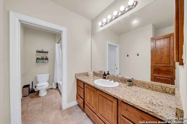 10210 Rafter O Trail, Helotes, Texas image 27