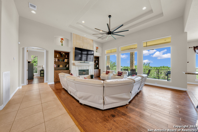 10210 Rafter O Trail, Helotes, Texas image 7