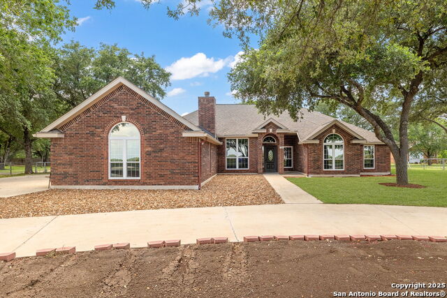 124 County Road 4712, Castroville, Texas image 1